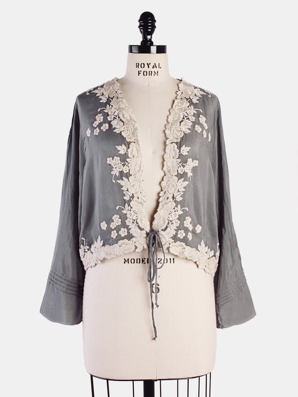 Johnny Was Rose Garden Cropped Jacket In Ivory/Grey Size XL